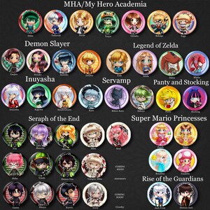 Pu&ograve; includere: Una collezione di 40 bottoni rotondi colorati con personaggi di popolari serie anime, videogiochi e cartoni animati. Ogni bottone ha un personaggio diverso, tra cui Deku, Todoroki, Tanjiro, Inuyasha, Kuro, Mika e Jack Frost.