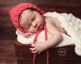 Knitted Newborn Bonnet