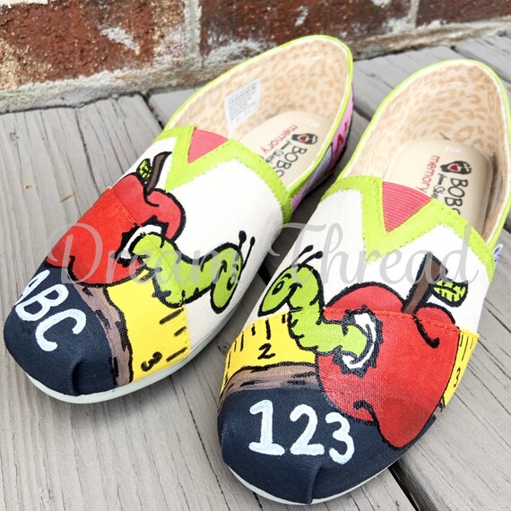 teacher bobs shoes