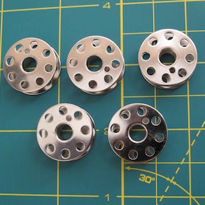 Metal Bobbins for Singer Sewing Machine Lot of 5 ea. (A1)