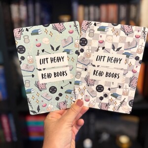 Lift heavy read books insert, gym kindle insert, funny reading quote
