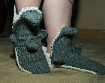 Men's crochet shark socks