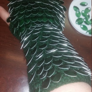 Custom crochet dragon scale gauntlets, LARP armor image 2