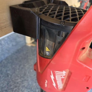 Support pour souffleur de feuilles Milwaukee M18 | Impression 3D | Fixation murale ou sur support rigide