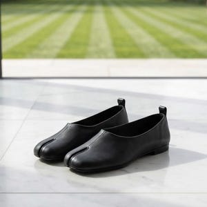 Black Leather Split-Toe Tabi Flats | Minimalist Slip-On Ballet Shoes | Handmade Avant-Garde Leather Flats