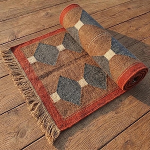 Handgewebter Kelim-Läufer aus Wolle und Jute | Boho-Treppenläufer, Eingangsbereichteppich, individuell anpassbarer indischer Dhurrie-Teppich