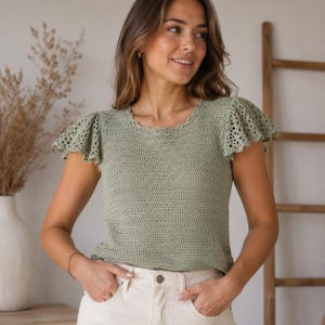 Crochet Top Pattern PDF, Scalloped Sleeve Crop Top, Women's Summer Crochet Blouse, Boat Neck Button Back Top, Easy Crochet