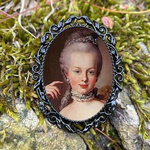 Marie Antoinette Brooch Pinback Pin Back French Queen Art Deco Style Black Metallic