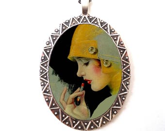 Collar con colgante de lápiz labial estilo flapper en tono plateado - Art Déco de los años 20, Jazz Age, locos años 20