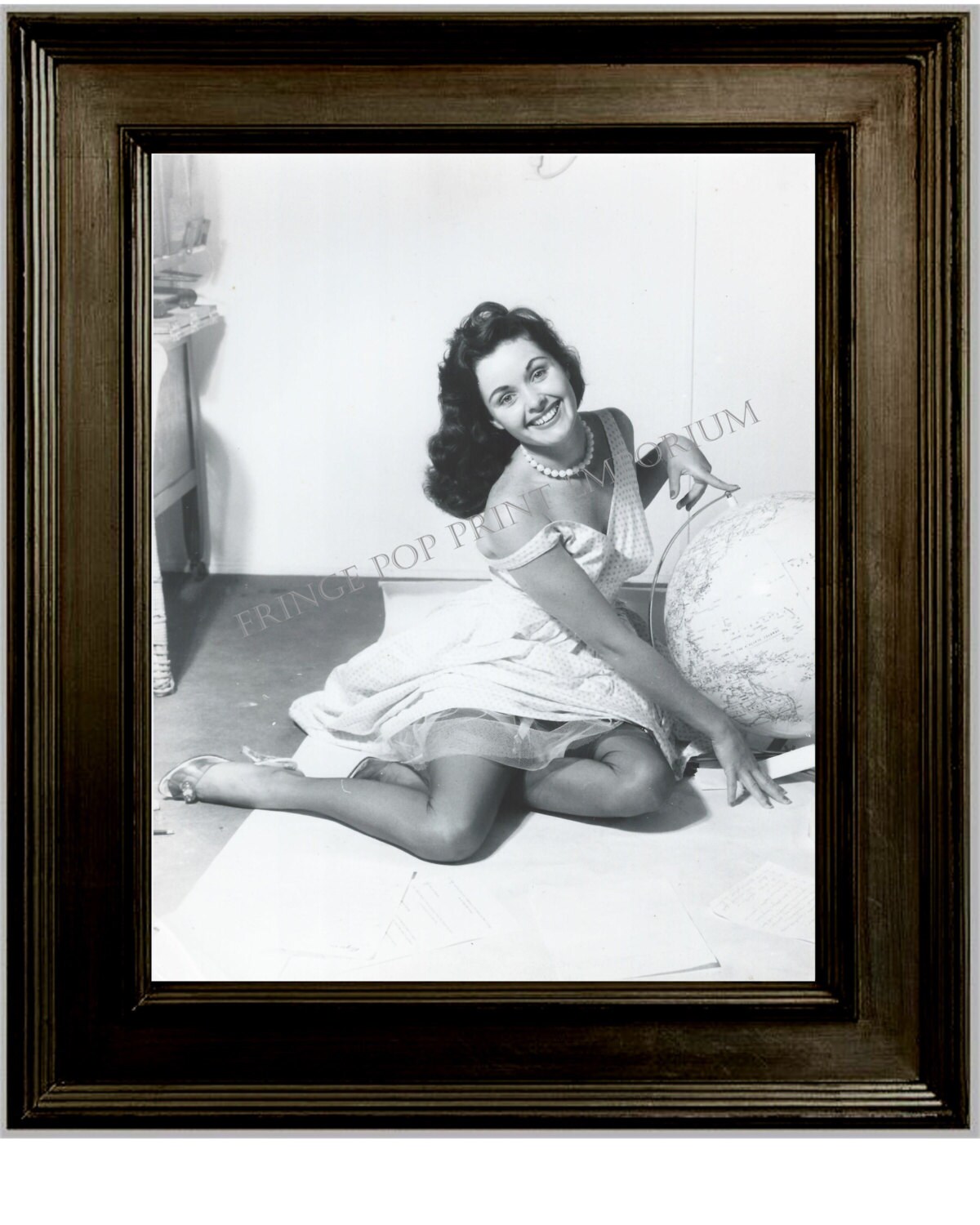 Celebrating Pinup: Beauty, Confidence, And Art - qzw14cz