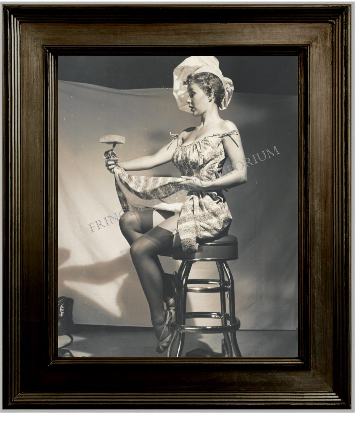 Celebrating Pinup: Beauty, Confidence, And Art - p6k4pc2