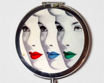 Retro Lips Compact Mirror - Lipstick 1950s Cosmetic Beauty - Make Up Pocket Mirror for Cosmetics