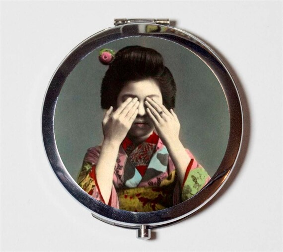 Japanese Geisha Compact Mirror - Japan Asian Art Peekaboo - Make