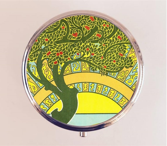 Art Nouveau Style Metal Pill Box Decoration 2-3/8 Diameter Thailand  Beautiful
