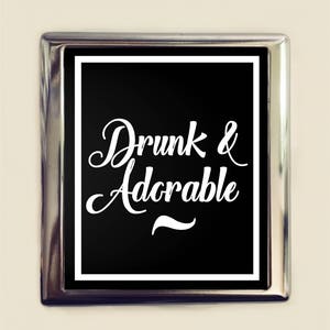 Ivre et adorable étui à cigarettes porte-cartes d'identité portefeuille drôle boire de l'alcool alcoolique fêtarde cadeau d'enterrement de vie de jeune fille