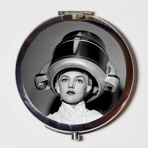 Retro Hair Compact Mirror - Stylist Salon 1950s Kitsch - Make Up Pocket Mirror for Cosmetics