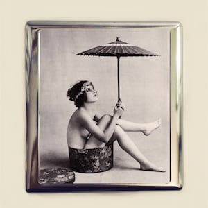 Flapper Umbrella Zigarettenetui Visitenkarte Ausweishalter Brieftasche Art Deco 1920er Jahre Jazz Age Hutschachtel