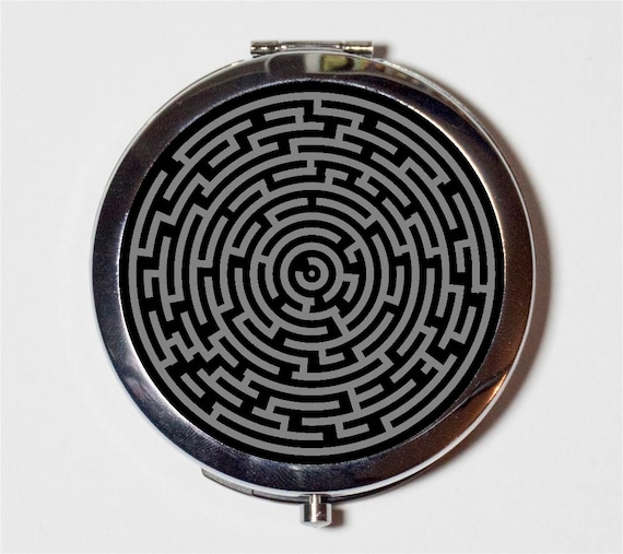 Labyrinth Maze Compact Mirror - Puzzle Game - Make up Pocket