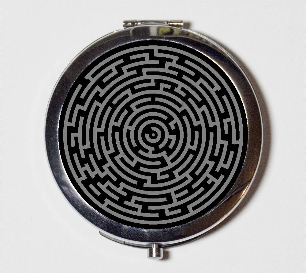 Labyrinth Maze Compact Mirror - Puzzle Game - Make up Pocket