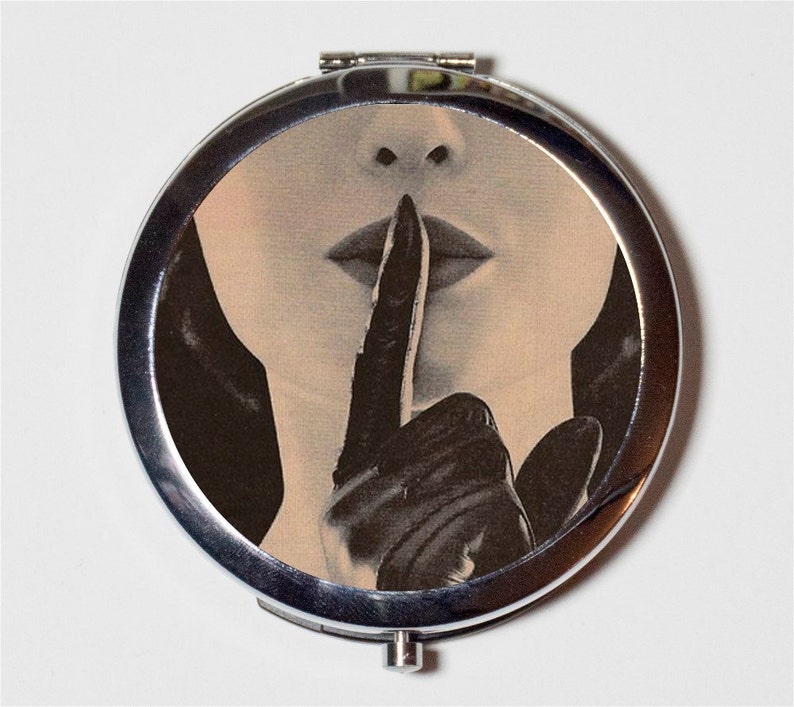 Whisper Retro Compact Mirror Glamorous 1950s Woman Make Up Pocket Mirror for Cosmetics image 1