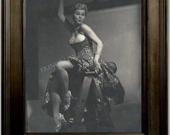 Gil Elvgren Pin Up Girl Art Print 8 x 10 - Painting Reference Photo - Pinup Arm in the Air Posing - Rockabilly