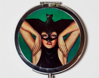 Pulp Bat Lady Compact Mirror - Goth 1920s Vintage Horror Illustration - Make Up Pocket Mirror for Cosmetics