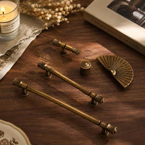 Art Deco Brass Cabinet Pulls, Vintage Fan Shaped Drawer Handles, Antique Gold Furniture Hardware, Unique Cupboard Knobs and Pulls Set