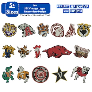 Op de afbeelding: Een digitale collectie van SEC vintage logo borduurontwerpen met diverse college mascottes en emblemen. De afbeelding toont 17 verschillende grafische iconen, waaronder tijgers, bulldogs, een everzwijn en een huifkar, beschikbaar in 5 maten.