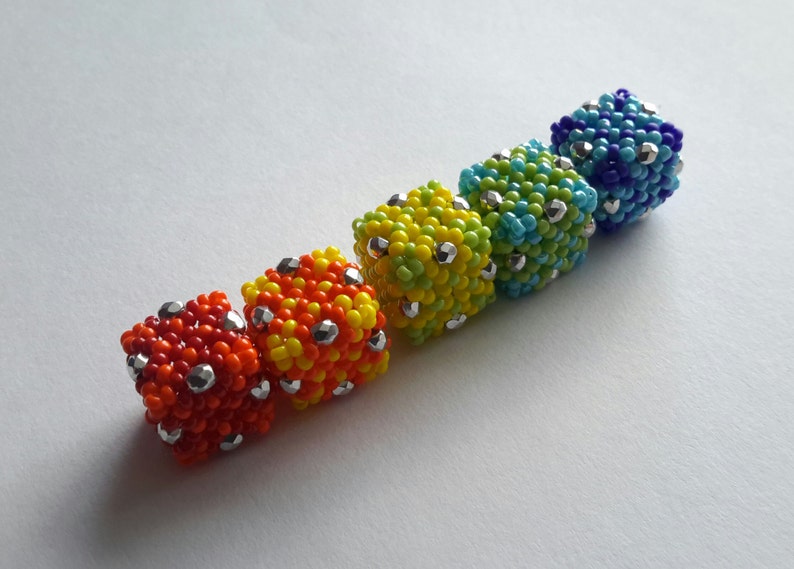 Hollow Cube Beaded Bead Tutorial by Jenny Sangster image 1