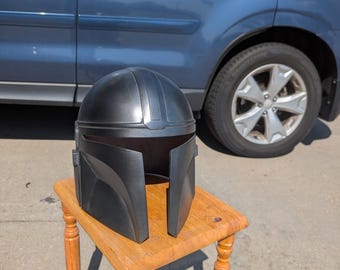 Din Djarin Mandolorian Helmet Replica – Cosplay Prop