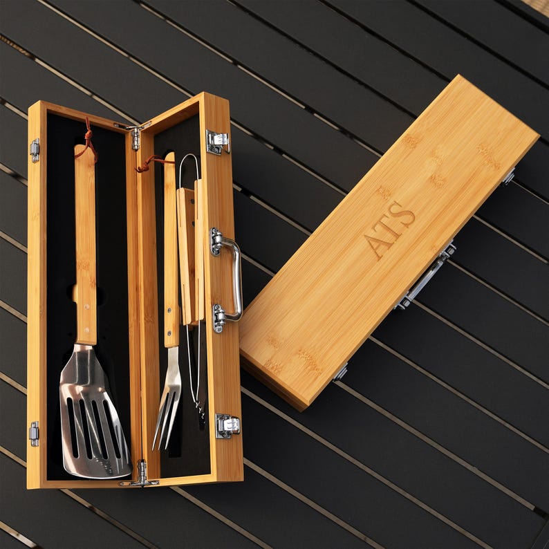 themanregistry BBQ Grill Tool Set
