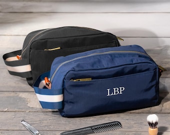 Personalized Groomsmen Dopp Kit, Custom Toiletry Bag for Groomsmen, Men's Travel Shaving Bag, Groomsmen Gifts, Wedding Party Gifts, Best Man