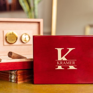 Engraved Cigar Humidor, Personalized Wood Humidor, Cigar Humidor Gift for Men, Engraved Cigar Box, Groomsmen Gifts, Gifts for Men, Man Gift