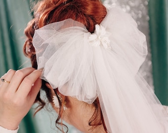 Oversized Bow Soft Net Wedding Veil