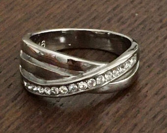 Swirl Cubic Zirconia Band Ring - Stackable - Stainless Steel & Hypoallergenic