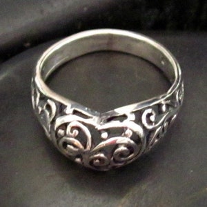 Fancy Small Scrollwork Heart Sterling Silver .925 Ring - Fancy Scrollwork - Bali Design Style - Multiple Sizes