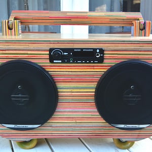 Recycled Skateboard Bluetooth Speaker: Unique Art Piece
