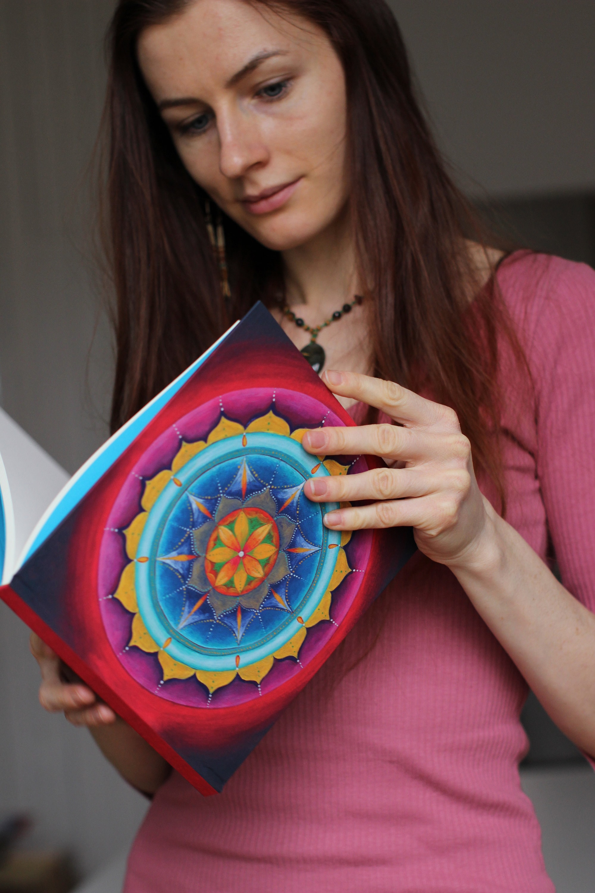 Mandala Sketchbook And Coloring Book: Circular Templates for Drawing &  Coloring Your Own Mandalas - Meditation Drawing Book For Adults, Teens,  Girls
