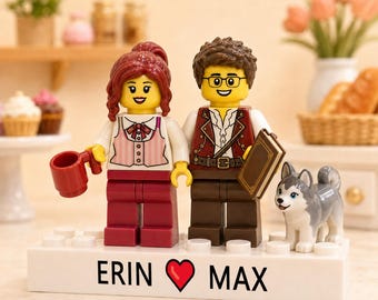 Mini figure personalizzate per coppie con cane, regalo personalizzato in stile mattone per coppie con nomi, ricordo di anniversario, regalo di compleanno per lui e per lei