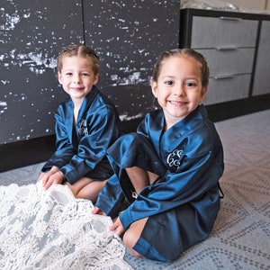 Bloemenmeisje voorstel satijnen gewaden | Perfect voor junior bruidsmeisje of spa-feestcadeau | Ik doe bemanning