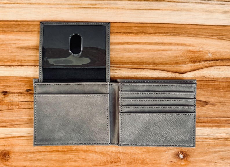 Carteira masculina personalizada - Carteira gravada a laser - Lembrança personalizada - Presente para padrinho - Carteira para padrinho - Porta-notas masculino - Presente para ele imagem 9