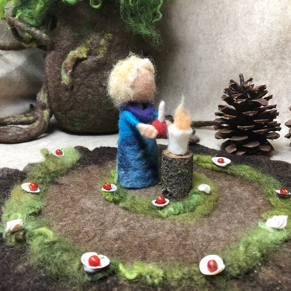 Felted Advent Spirale for Waldorf Nature Table, Art Doll, Winter Season, Christmas, Felted Figures, Advent
