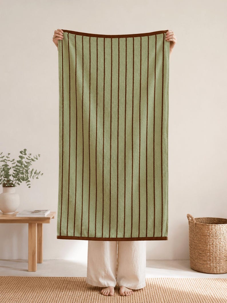 Gestreepte vintage handdoekenset, luxe badhanddoek van gekamd katoen, zachte, absorberende handdoek, cadeau voor een housewarming afbeelding 4