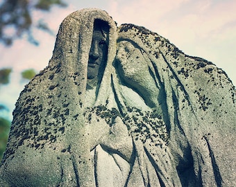 Romantic Couple Paris Cemetery Photograph - Pere Lachaise Photography