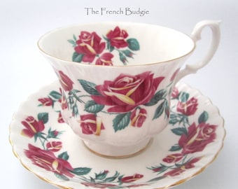 Royal Albert "Windermere" Vintage Teacup and Saucer from Lakeside Series, Made in ENGLAND Tea Cup