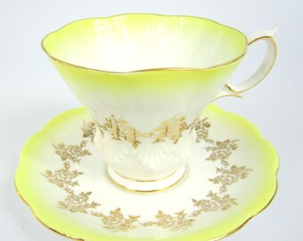 Royal Albert Vintage Yellow Tea Cup and Saucer, gold rose, Vintage Bone China  Made in ENGLAND  Teacup