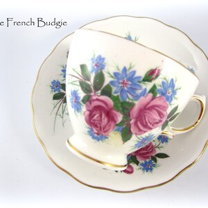 Royal Vale Rosa und Blaue Blume Vintage Teetasse und Untertasse Set Made in ENGLAND Teetasse