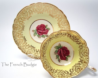 Rare Paragon Johnson Floating Dark Red Rose Butter Yellow Vintage Teacup and Saucer Set , Made in ENGLAND Tea Cup