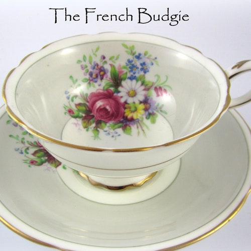Paragon Double Warrant shops Pale Dove grey Vintage Teacup , Made in ENGLAND Tea Cup