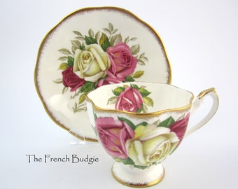 Queen Anne "Lady Sylvia" Vintage tekopp och fatset Tillverkad i England Tekopp